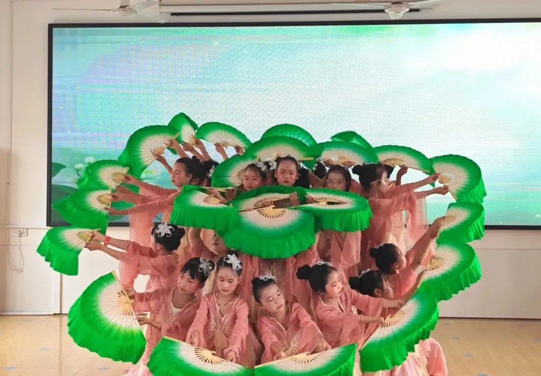 六一慰问 情暖童心丨志豪集团赴团风思源小学淋山河校区“六一”送温暖 第4张 六一慰问 情暖童心丨志豪集团赴团风思源小学淋山河校区“六一”送温暖 第4张