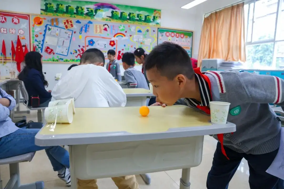“红领巾 爱祖国”| 棕树营小学2024年“红领巾心向党 在阳光下成长”欢庆“六一”主题队日暨新队员入队仪式活动圆满举行 第116张 “红领巾 爱祖国”| 棕树营小学2024年“红领巾心向党 在阳光下成长”欢庆“六一”主题队日暨新队员入队仪式活动圆满举行 第116张