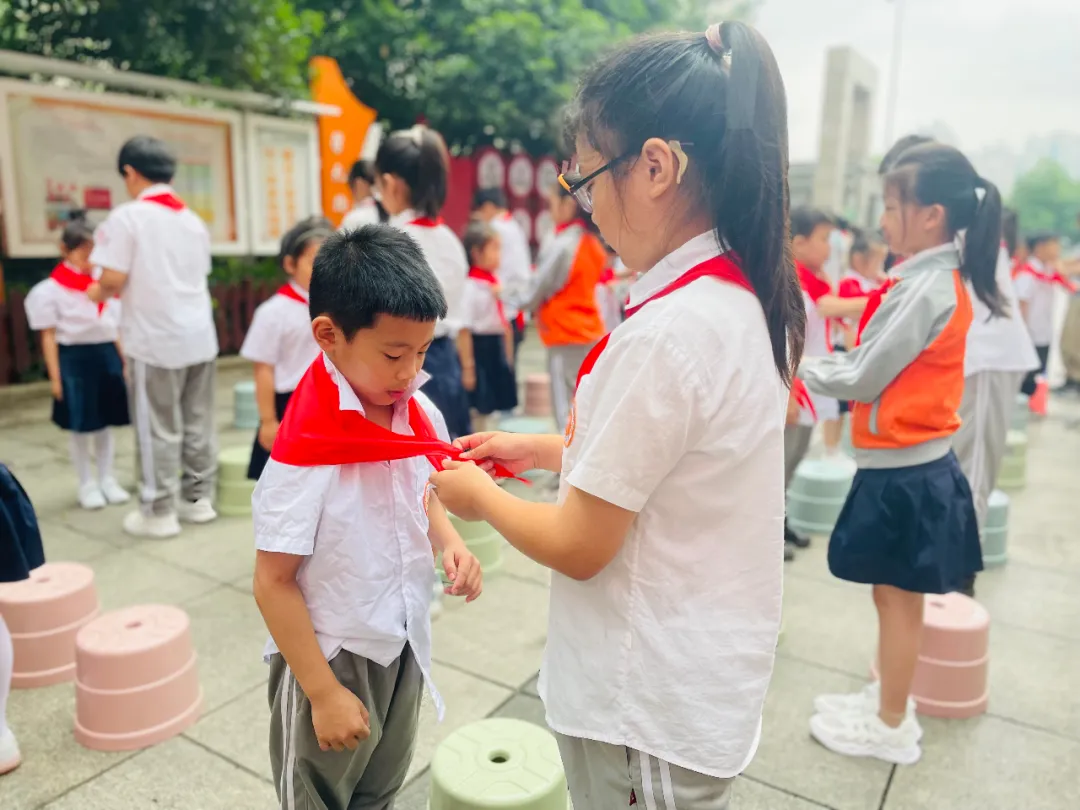 【天鸿小学】为红领巾添彩 第12张 【天鸿小学】为红领巾添彩 第12张