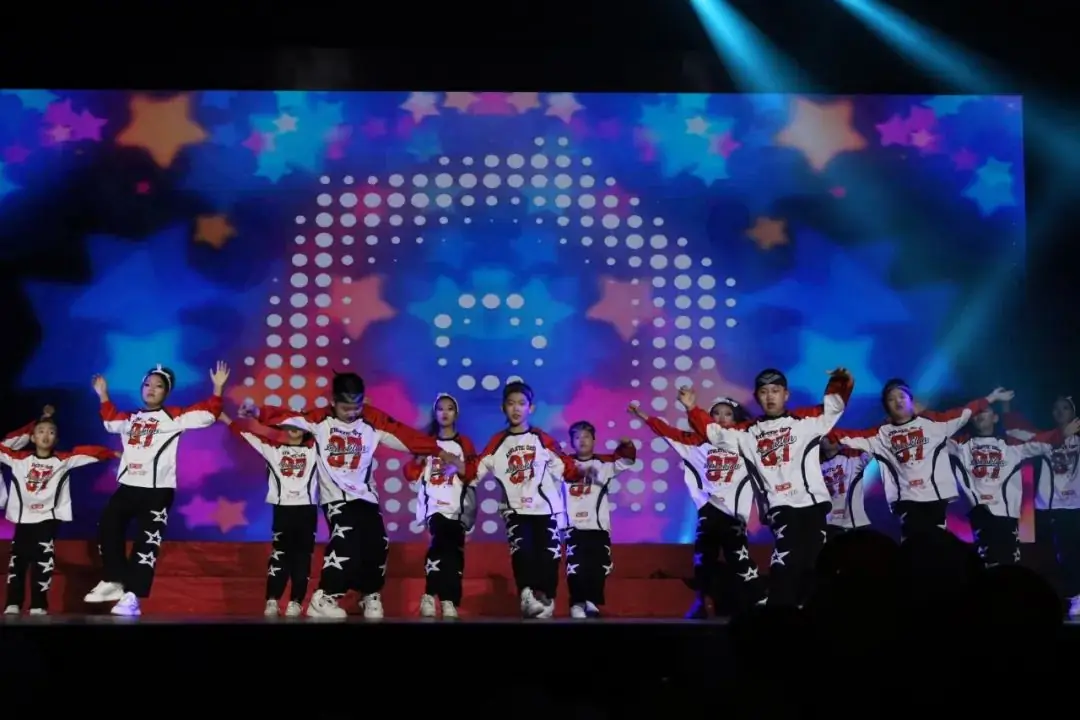 景贤小学教育集团:同育“向阳花”,共摘“幸福果” 第11张 景贤小学教育集团:同育“向阳花”,共摘“幸福果” 第11张