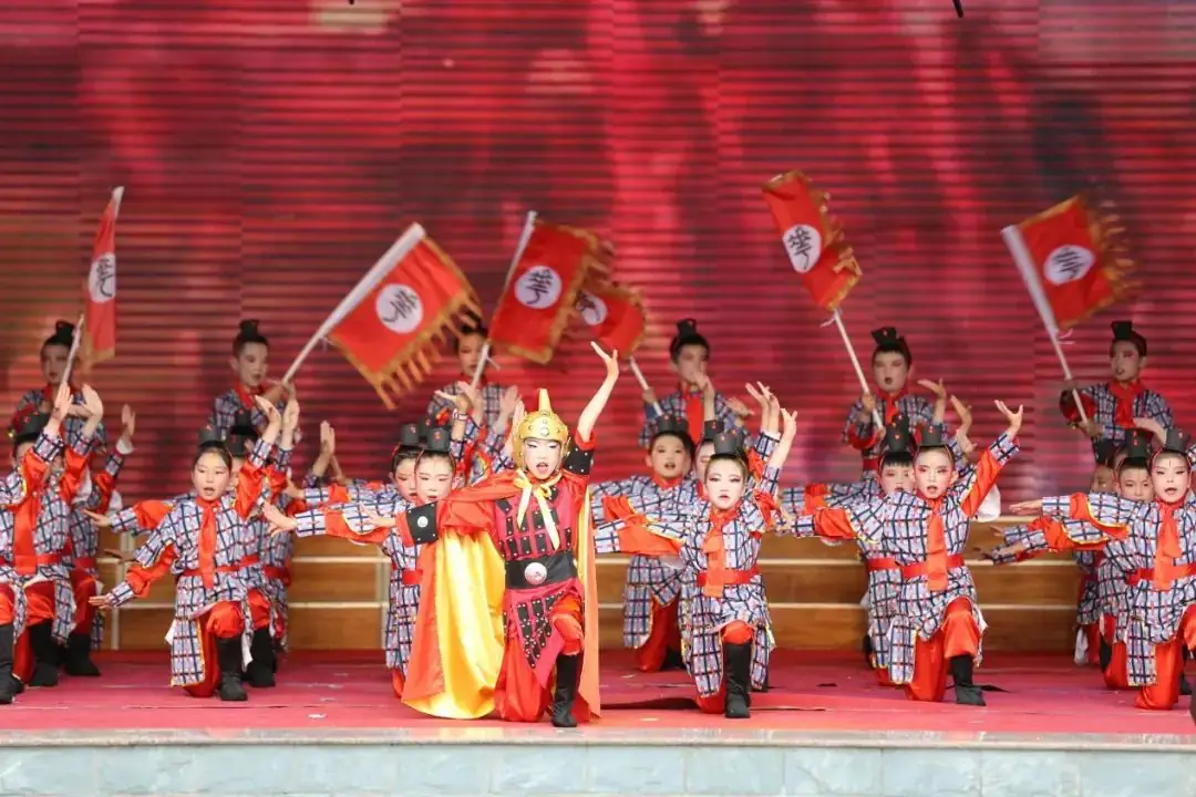 “红领巾爱祖国”——暨隆德县第一小学庆祝第74个“六・一”国际儿童节主题队日活动 第60张 “红领巾爱祖国”——暨隆德县第一小学庆祝第74个“六・一”国际儿童节主题队日活动 第60张
