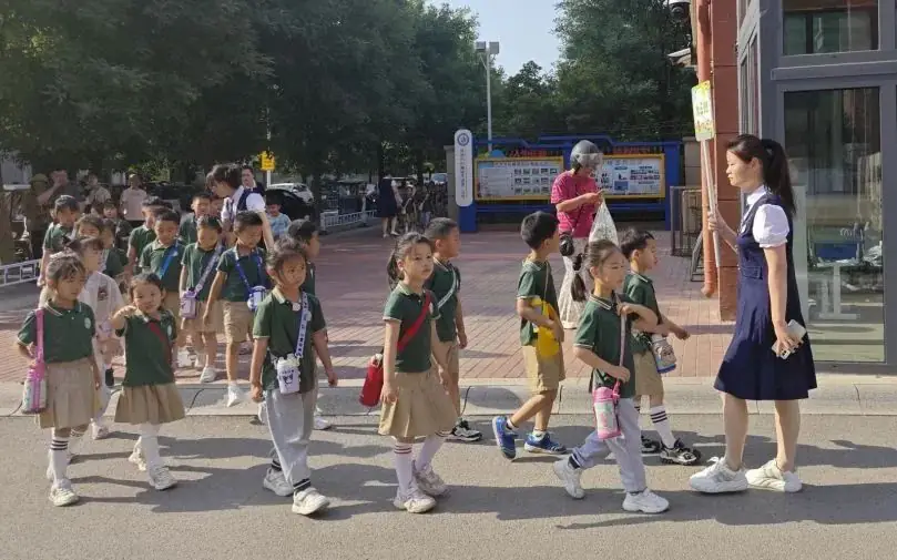 【幼小衔接】初探小学,礼遇成长 第13张 【幼小衔接】初探小学,礼遇成长 第13张