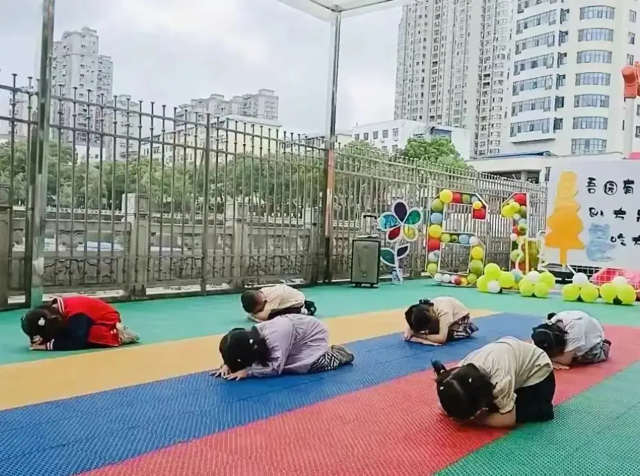“欢乐六一,趣享成长”——燕子山小学附属幼儿园二部“庆六一”亲子主题活动 第113张 “欢乐六一,趣享成长”——燕子山小学附属幼儿园二部“庆六一”亲子主题活动 第113张