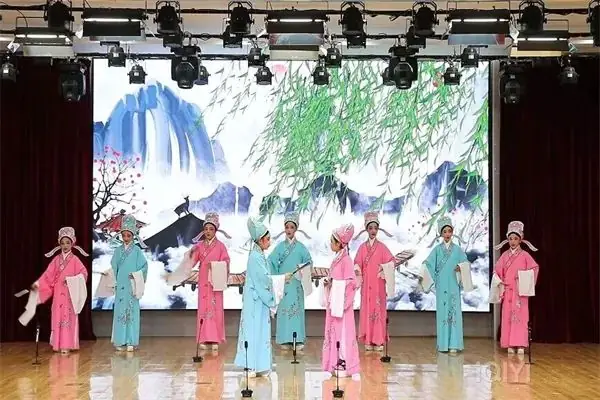 【艺体视界】华侨城小学举行“童心同趣 乐享未来”庆六一文艺汇演 第7张 【艺体视界】华侨城小学举行“童心同趣 乐享未来”庆六一文艺汇演 第7张