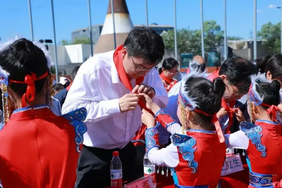 七彩童年 天天向上 | 宋庄镇中心小学校园艺术节在上上国际美术馆开幕 第18张 七彩童年 天天向上 | 宋庄镇中心小学校园艺术节在上上国际美术馆开幕 第18张