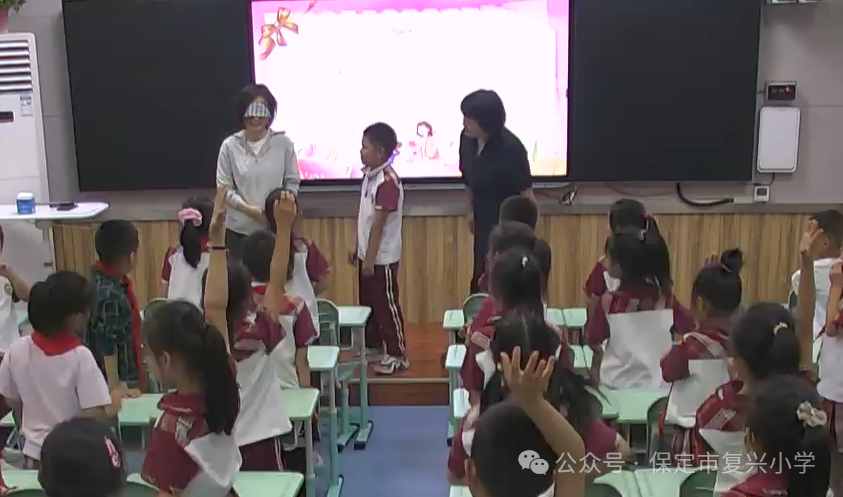 【多彩复兴】复兴小学第一届班主任节系列活动之三——家长“校园体验日” 第9张 【多彩复兴】复兴小学第一届班主任节系列活动之三——家长“校园体验日” 第9张