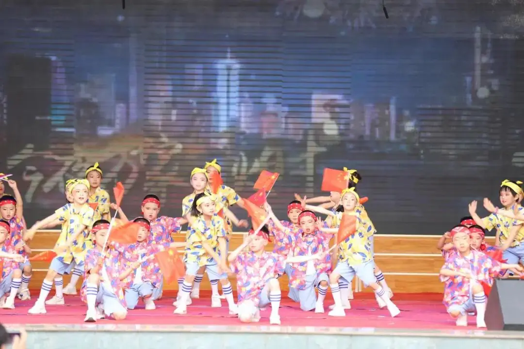 “红领巾爱祖国”——暨隆德县第一小学庆祝第74个“六・一”国际儿童节主题队日活动 第62张 “红领巾爱祖国”——暨隆德县第一小学庆祝第74个“六・一”国际儿童节主题队日活动 第62张