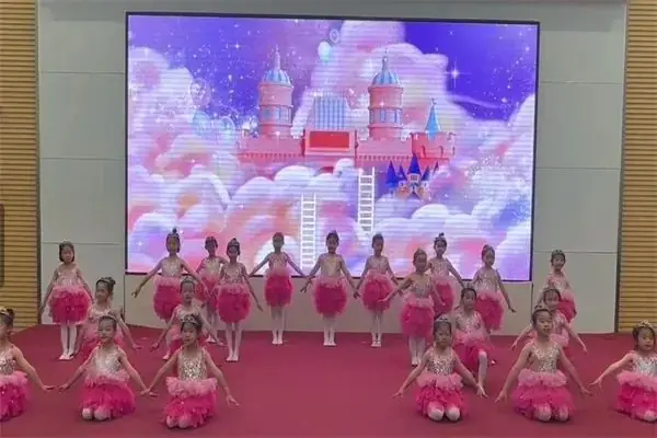 【艺体视界】华侨城小学举行“童心同趣 乐享未来”庆六一文艺汇演 第11张 【艺体视界】华侨城小学举行“童心同趣 乐享未来”庆六一文艺汇演 第11张