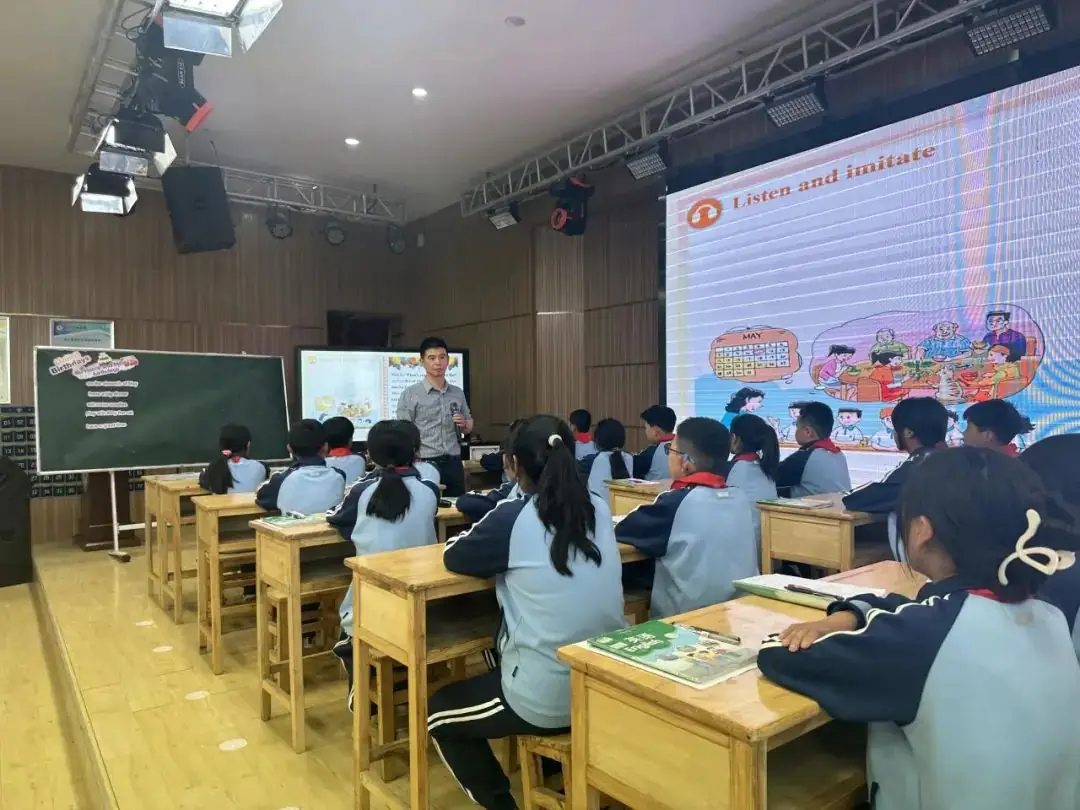 杨集中心小学 承办 2024年度李丽名师工作站小学英语项目展示活动 第16张