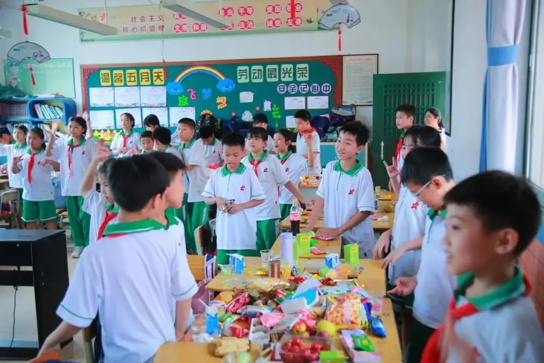 童心永向党 花开新时代——红棉小学2023学年“六一”儿童节系列活动 第183张 童心永向党 花开新时代——红棉小学2023学年“六一”儿童节系列活动 第183张