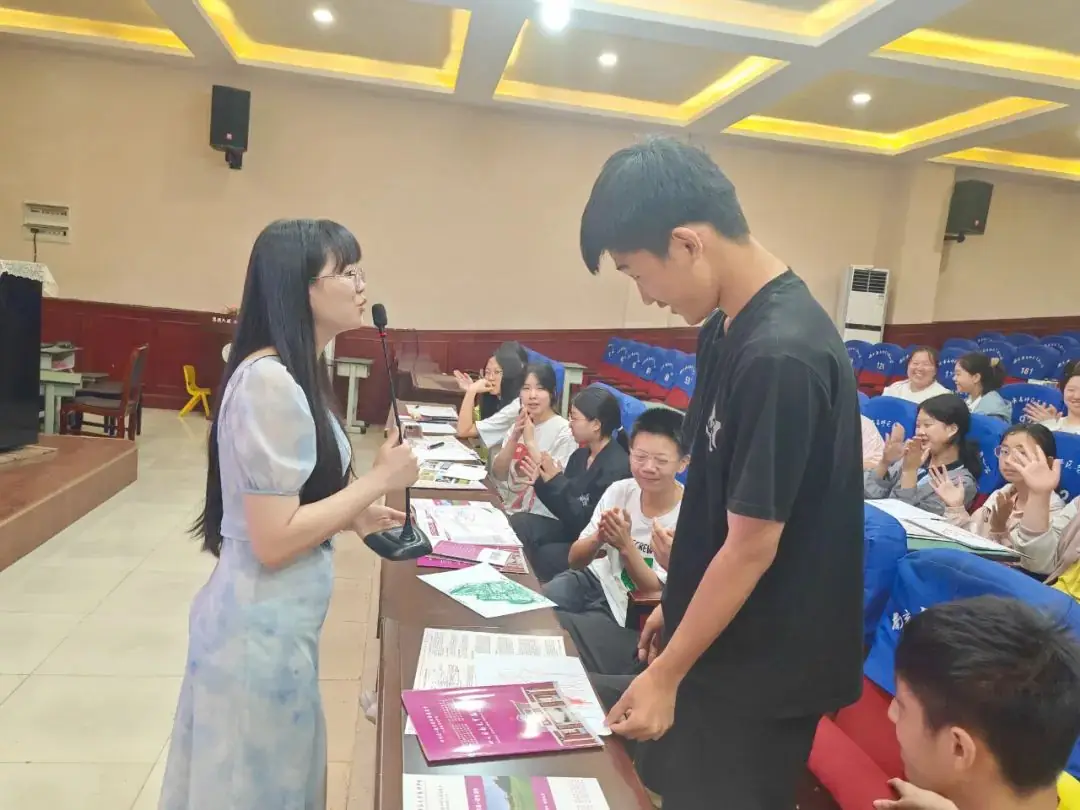 减压赋能 向高而行——高坪中学·老君小学携手共赴美好 第15张 减压赋能 向高而行——高坪中学·老君小学携手共赴美好 第15张