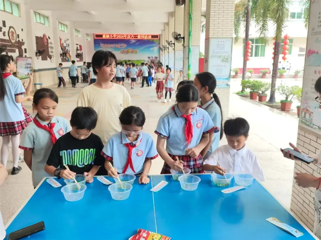 红领巾爱祖国 筑爱向未来——菌柄小学举行庆祝六一国际儿童节主题游园活动 第5张 红领巾爱祖国 筑爱向未来——菌柄小学举行庆祝六一国际儿童节主题游园活动 第5张
