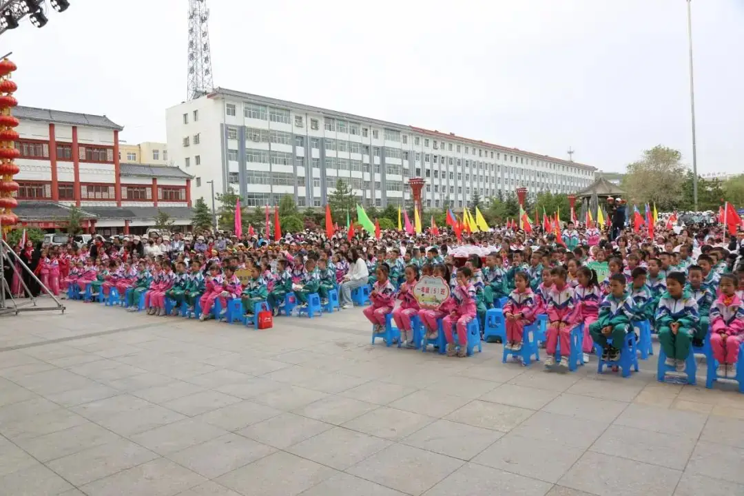 “红领巾爱祖国”——暨隆德县第一小学庆祝第74个“六・一”国际儿童节主题队日活动 第49张 “红领巾爱祖国”——暨隆德县第一小学庆祝第74个“六・一”国际儿童节主题队日活动 第49张
