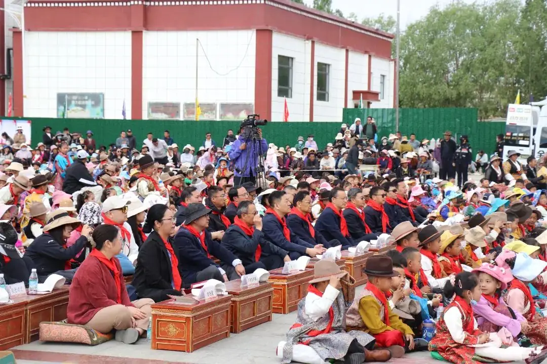 市小学 | 石榴同心 格桑绽放 ——日喀则市小学“红领巾爱祖国”庆“六一”儿童节暨第31届校园艺术节 第1张 市小学 | 石榴同心 格桑绽放 ——日喀则市小学“红领巾爱祖国”庆“六一”儿童节暨第31届校园艺术节 第1张