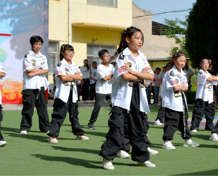 红领巾爱祖国 萌娃闯关过六一——临晋小学“庆六一”主题汇演暨综合实践活动纪实 第28张 红领巾爱祖国 萌娃闯关过六一——临晋小学“庆六一”主题汇演暨综合实践活动纪实 第28张