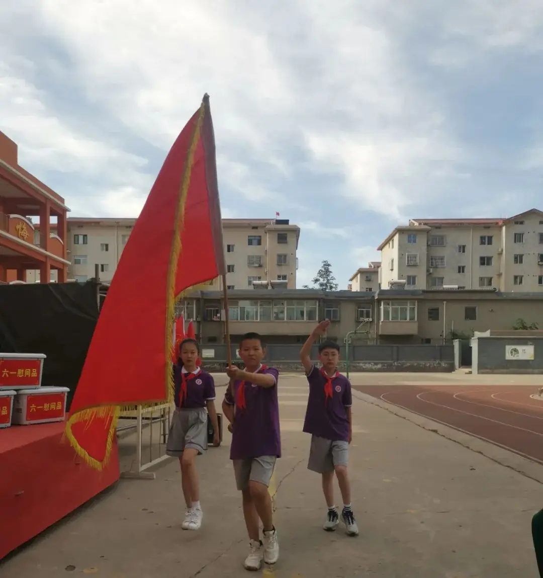【文化校园】红领巾爱祖国——平遥县实验小学一年级入队仪式 第5张 【文化校园】红领巾爱祖国——平遥县实验小学一年级入队仪式 第5张