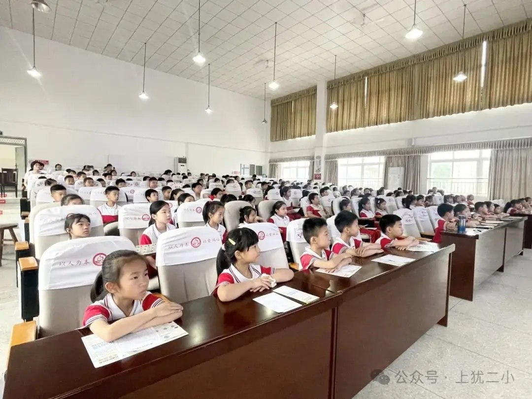 上犹县第二小学一周周报(第116期) 第23张 上犹县第二小学一周周报(第116期) 第23张