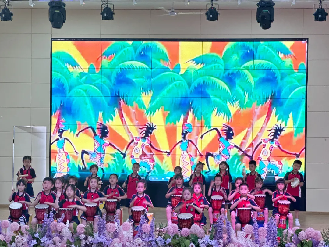 红领巾爱祖国——第一小学欢庆“六一”暨“书香浸润童年 阅读点亮人生”经典诵读活动 第53张 红领巾爱祖国——第一小学欢庆“六一”暨“书香浸润童年 阅读点亮人生”经典诵读活动 第53张