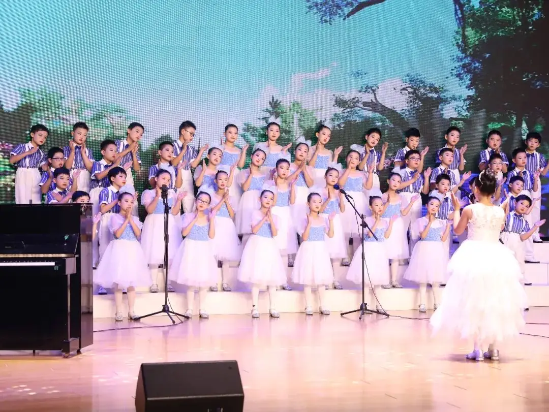 城南新语 | 红领巾爱祖国 城南小学举行2024年“六一”庆祝大会暨第二十五届“小百灵”艺术节文艺汇报演出 第22张 城南新语 | 红领巾爱祖国 城南小学举行2024年“六一”庆祝大会暨第二十五届“小百灵”艺术节文艺汇报演出 第22张