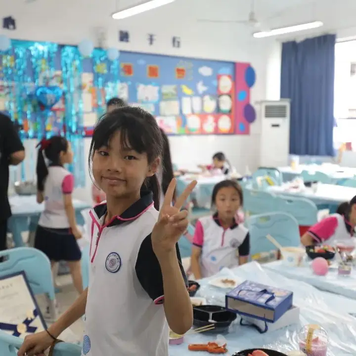 【两江德育·少先队活动】两江小学2024年“童心盛宴 欢乐六一”儿童节系列活动 第100张 【两江德育·少先队活动】两江小学2024年“童心盛宴 欢乐六一”儿童节系列活动 第100张