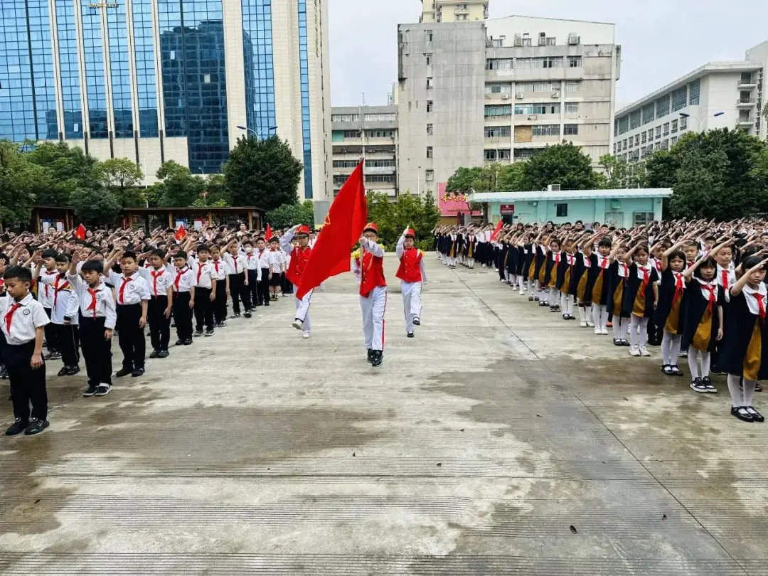 红领巾爱祖国 争做新时代好队员——龙泰小学举行2024年一年级新队员入队暨中队活动课系列活动 第28张 红领巾爱祖国 争做新时代好队员——龙泰小学举行2024年一年级新队员入队暨中队活动课系列活动 第28张