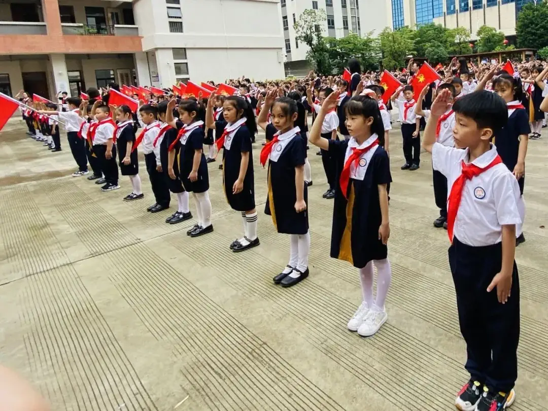 红领巾爱祖国 争做新时代好队员——龙泰小学举行2024年一年级新队员入队暨中队活动课系列活动 第30张 红领巾爱祖国 争做新时代好队员——龙泰小学举行2024年一年级新队员入队暨中队活动课系列活动 第30张