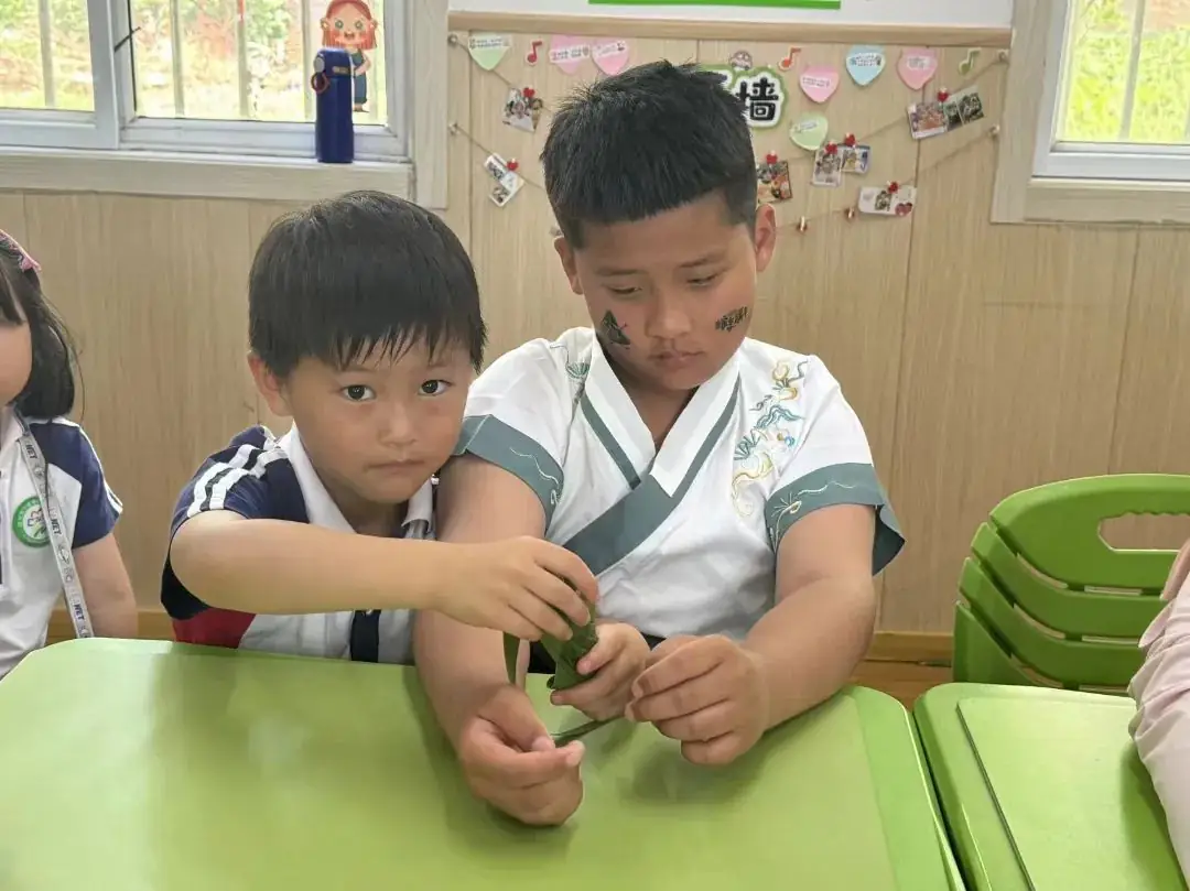 【幼小衔接】初探小学 “幼”见成长——下淀中心幼儿园大班参观小学活动 第53张