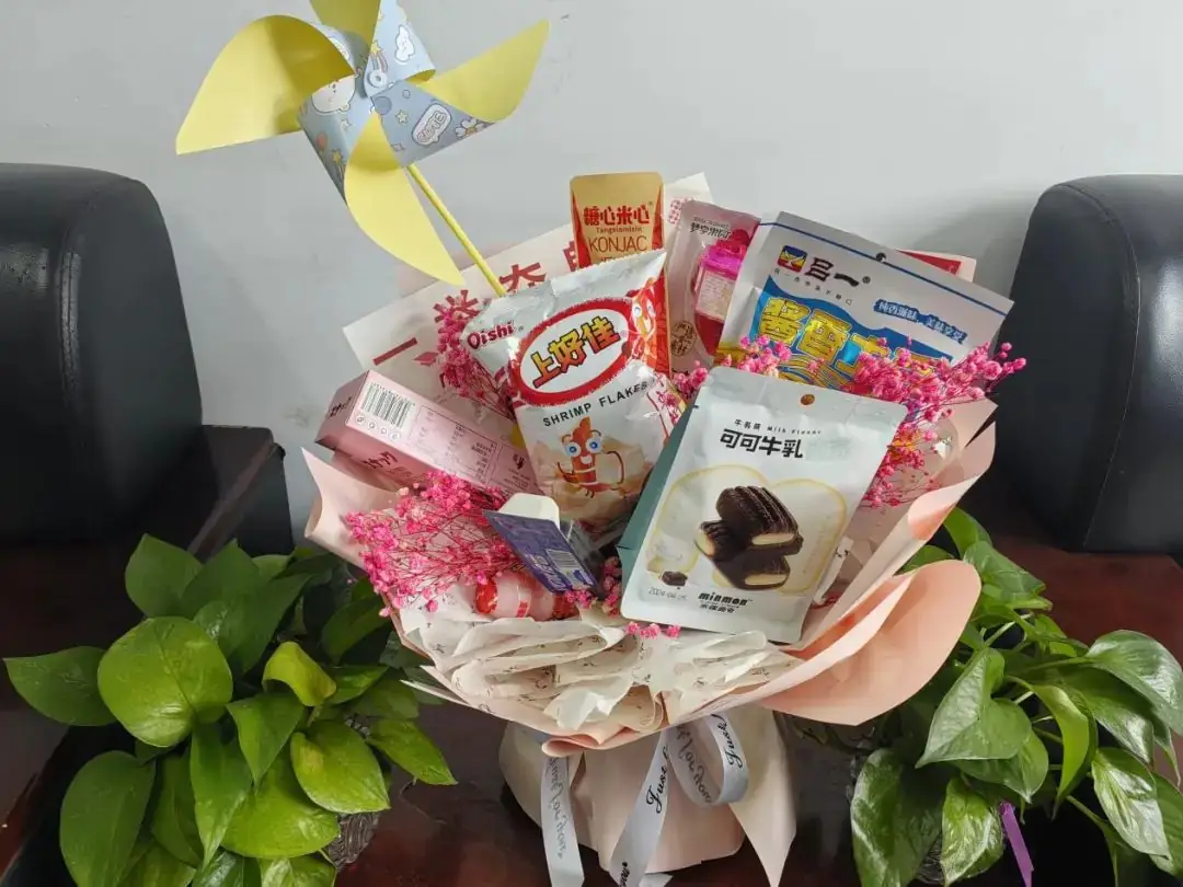 高考前的那些暖心事儿丨第十二中学开展教职工子女高考慰问活动 第2张 高考前的那些暖心事儿丨第十二中学开展教职工子女高考慰问活动 第2张