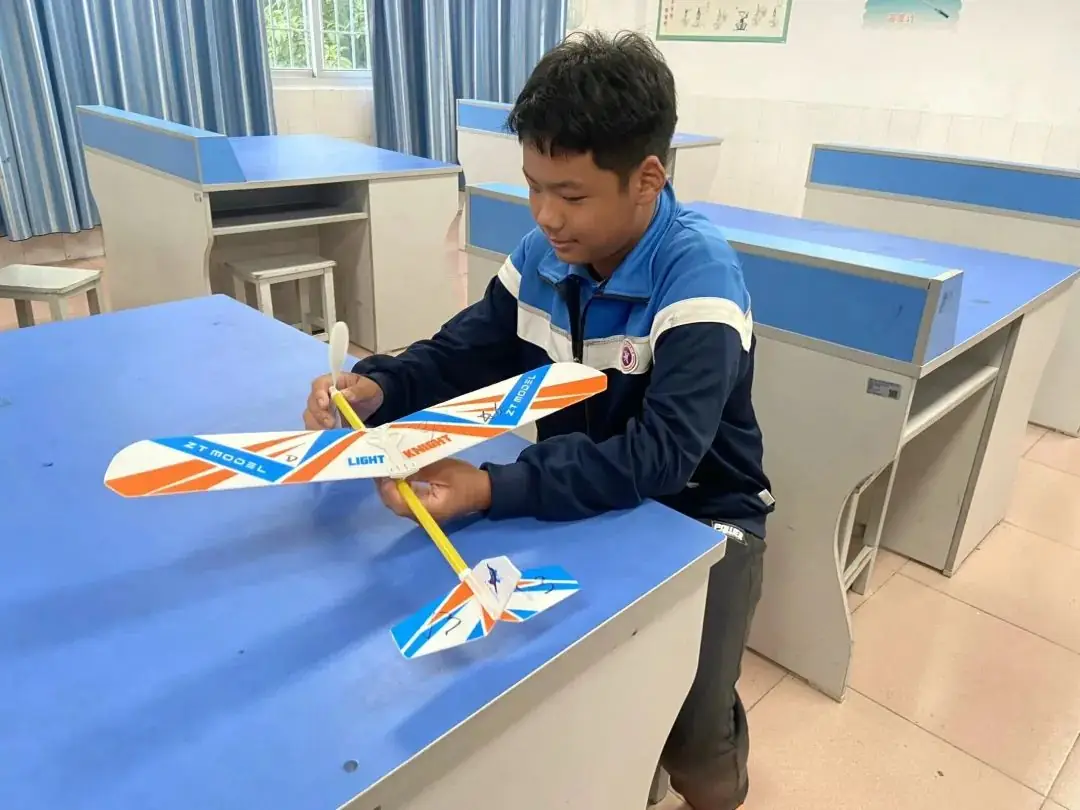 喜报!新源小学在2024年集美区青少年综合航模竞赛中荣获佳绩 第5张