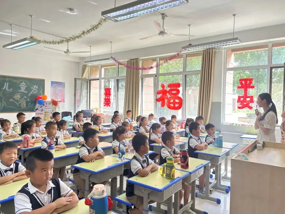 【泉引桥•春晖】小学零距离 成长初体验——幼儿园参观小学活动 第37张 【泉引桥•春晖】小学零距离 成长初体验——幼儿园参观小学活动 第37张