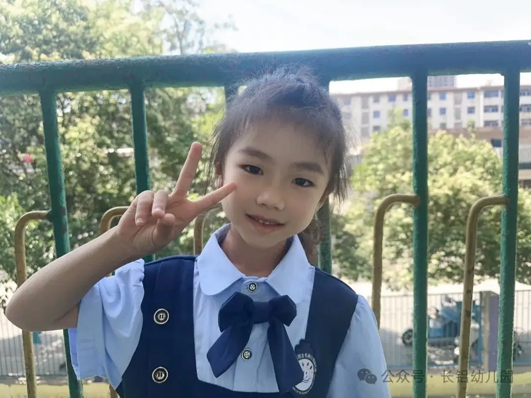 【幼小衔接】你好小学,赴一场成长之约——长铝幼十六分园大班幼儿参观小学活动 第6张 【幼小衔接】你好小学,赴一场成长之约——长铝幼十六分园大班幼儿参观小学活动 第6张