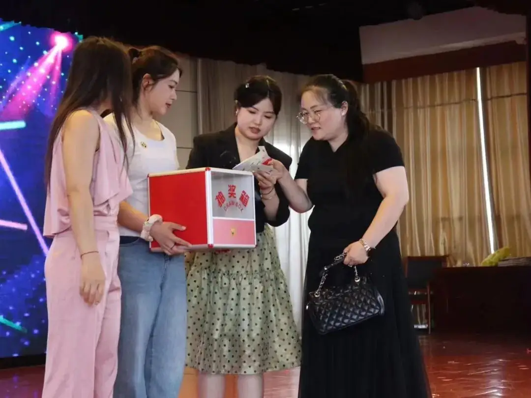欢乐童年 精彩无限——临沂第六实验小学启智幼儿园“庆六一”系列活动纪实 第85张 欢乐童年 精彩无限——临沂第六实验小学启智幼儿园“庆六一”系列活动纪实 第85张