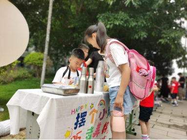 童心童趣 “蚁”探究竟——绵阳市塘汛小学举行小蚂蚁嘉年华之一年级蚂蚁集市 第4张 童心童趣 “蚁”探究竟——绵阳市塘汛小学举行小蚂蚁嘉年华之一年级蚂蚁集市 第4张