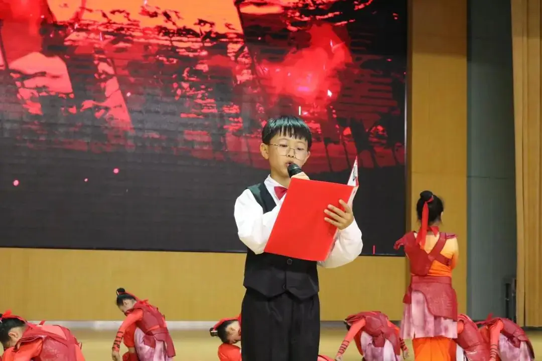 【泉引桥•春晖】小学零距离 成长初体验——幼儿园参观小学活动 第5张 【泉引桥•春晖】小学零距离 成长初体验——幼儿园参观小学活动 第5张