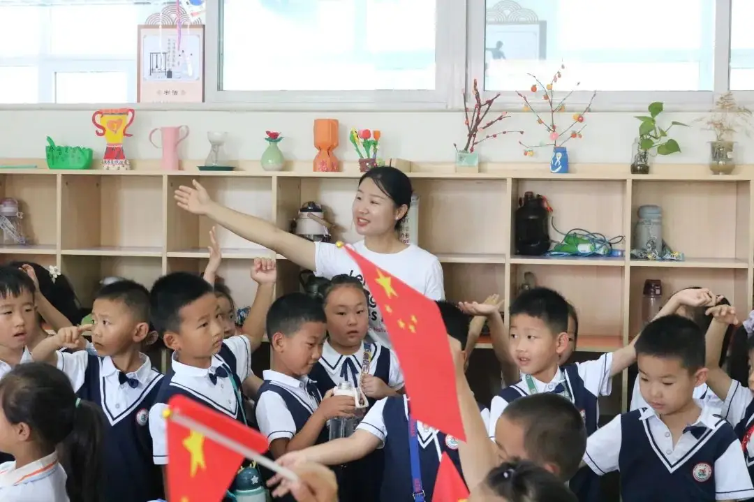 【泉引桥•春晖】小学零距离 成长初体验——幼儿园参观小学活动 第32张 【泉引桥•春晖】小学零距离 成长初体验——幼儿园参观小学活动 第32张