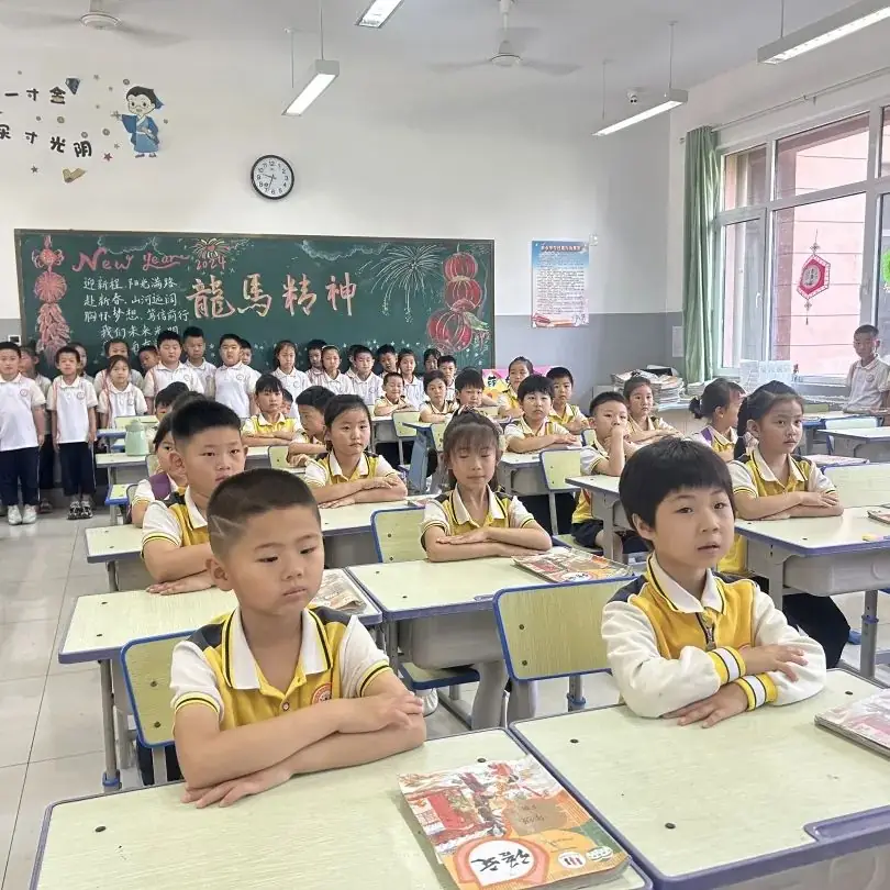 【泉引桥•春晖】小学零距离 成长初体验——幼儿园参观小学活动 第42张 【泉引桥•春晖】小学零距离 成长初体验——幼儿园参观小学活动 第42张
