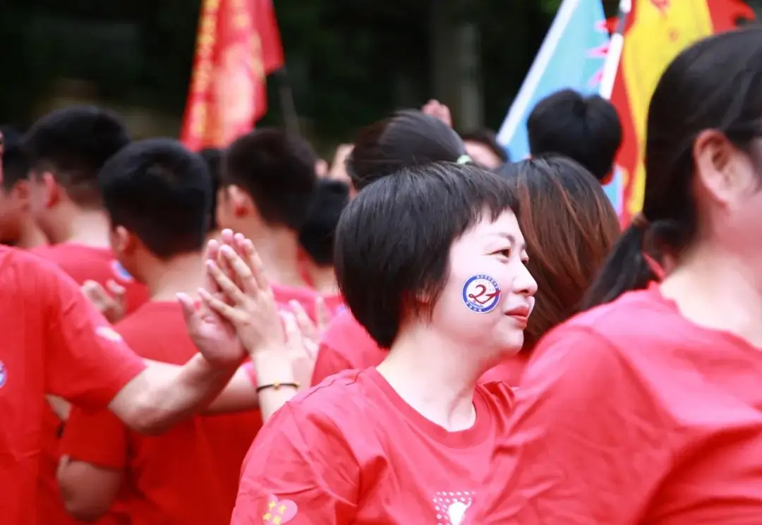 中考必胜 华益必胜 | 学校举行“激扬青春 决胜中考” 中考加油活动 第33张 中考必胜 华益必胜 | 学校举行“激扬青春 决胜中考” 中考加油活动 第33张