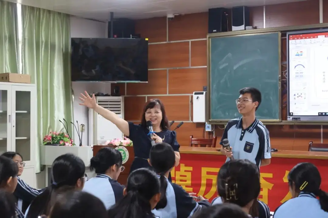 减压赋能,赢战中考——南宁市苏圩中学九年级心理团体辅导活动 第9张 减压赋能,赢战中考——南宁市苏圩中学九年级心理团体辅导活动 第9张
