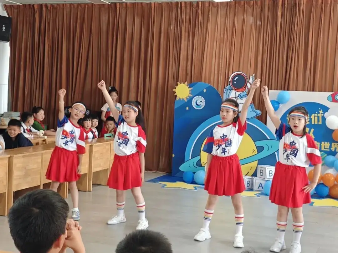 【实小教育集团•城港小学】“拾”级而上,快乐成长——城港小学三年级成长仪式 第9张