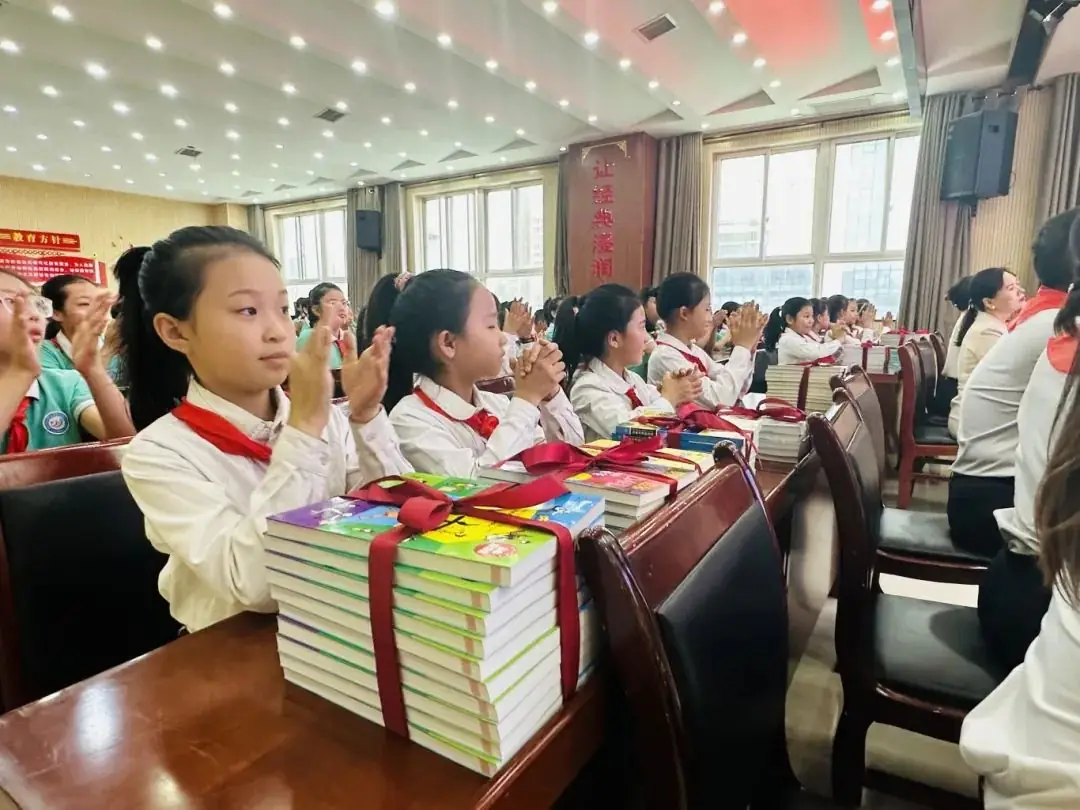 【未央教育·大明宫小学教育集团·三星小学】相约大明宫.圆梦六一第十一季图书捐赠活动 第4张