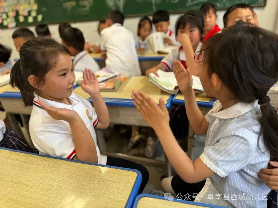 【学前教育宣传月】“初探小学 礼遇成长”——阜南县西城幼儿园大班组参观小学活动 第40张 【学前教育宣传月】“初探小学 礼遇成长”——阜南县西城幼儿园大班组参观小学活动 第40张