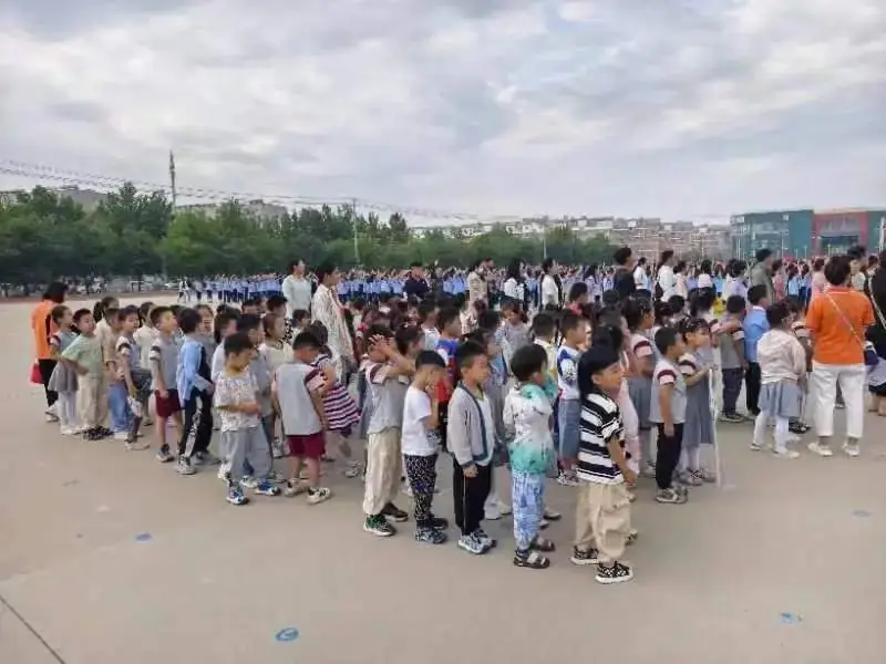 “探秘小学 快乐衔接”---德城区乾城尊府幼儿园幼小衔接活动之参观小学 第12张