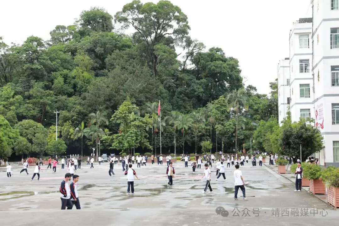 高考倒计时!靖西市2639名学子全力以赴冲刺新高考 第4张 高考倒计时!靖西市2639名学子全力以赴冲刺新高考 第4张