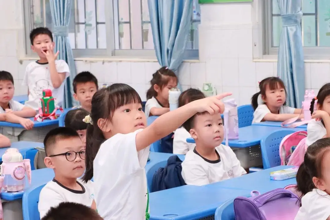 【鸟瞰】第一季第10期“小学我们来了”幼小衔接系列活动 第34张 【鸟瞰】第一季第10期“小学我们来了”幼小衔接系列活动 第34张