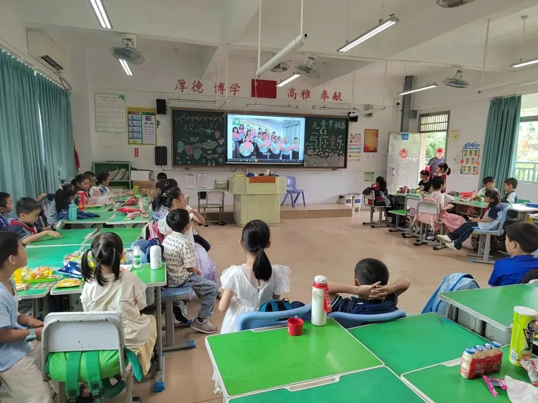 【榕文快讯】红领巾爱祖国——中兴小学开展庆“六·一”系列活动 第25张 【榕文快讯】红领巾爱祖国——中兴小学开展庆“六·一”系列活动 第25张