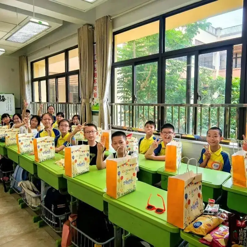 火炬开发区第八小学开展“红领巾爱祖国”欢庆六一儿童节活动 第24张