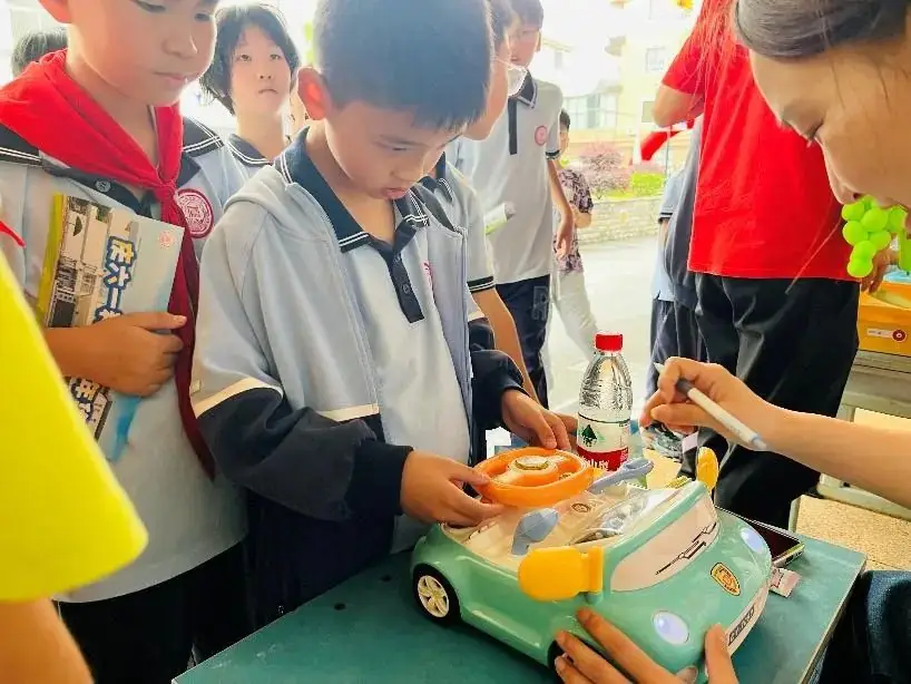 “家门口青少年宫”活动走进岩山小学、宁围小学新华校区、义桥二小、凤标小学和通惠小学 第28张 “家门口青少年宫”活动走进岩山小学、宁围小学新华校区、义桥二小、凤标小学和通惠小学 第28张