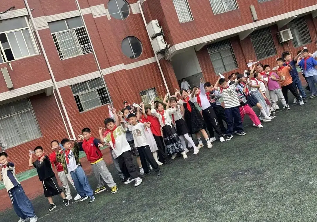 【实小教育集团•城港小学】“拾”级而上,快乐成长——城港小学三年级成长仪式 第89张