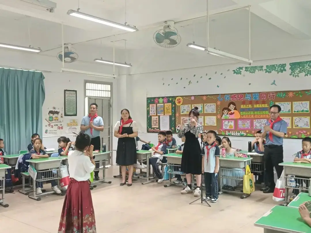 【榕文快讯】红领巾爱祖国——中兴小学开展庆“六·一”系列活动 第34张 【榕文快讯】红领巾爱祖国——中兴小学开展庆“六·一”系列活动 第34张