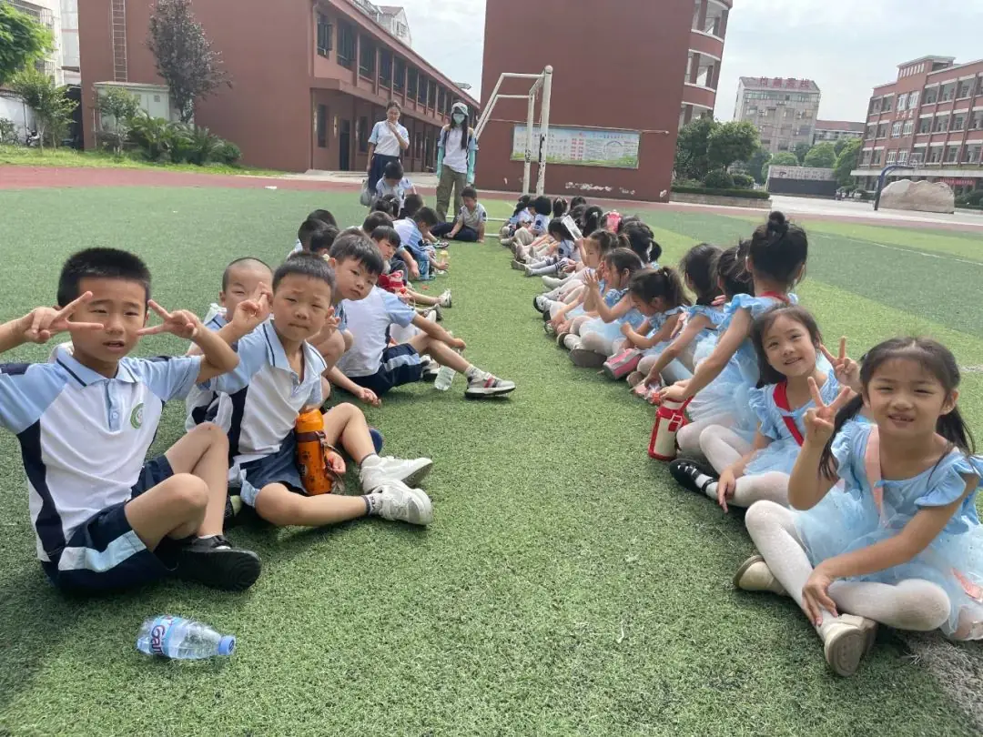 【幼小衔接】 初探小学 “幼”见成长——春溪集幼儿园大班走进小学 第34张 【幼小衔接】 初探小学 “幼”见成长——春溪集幼儿园大班走进小学 第34张